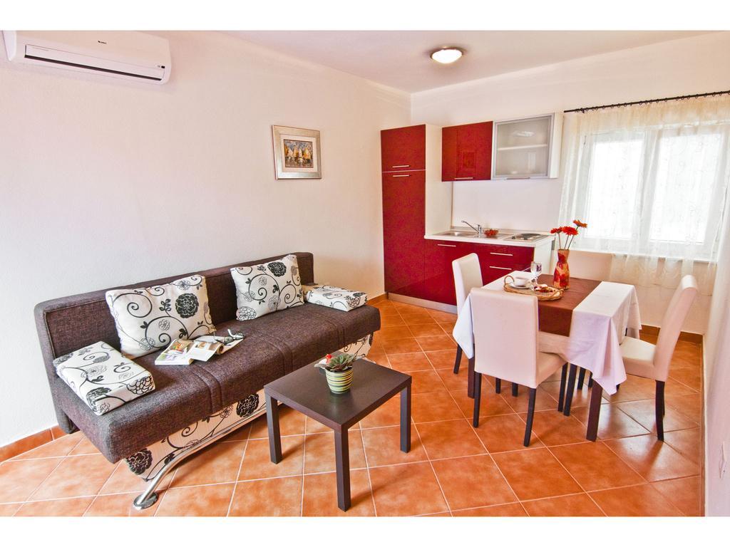 Apartments Cambi Kastela Exterior photo